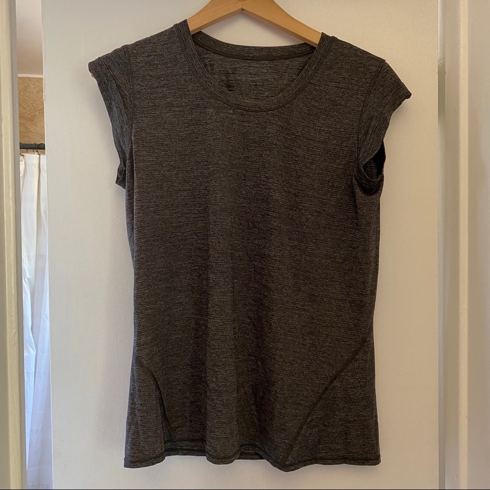 Lululemon Silverescent Short Sleeve in Dark Gray